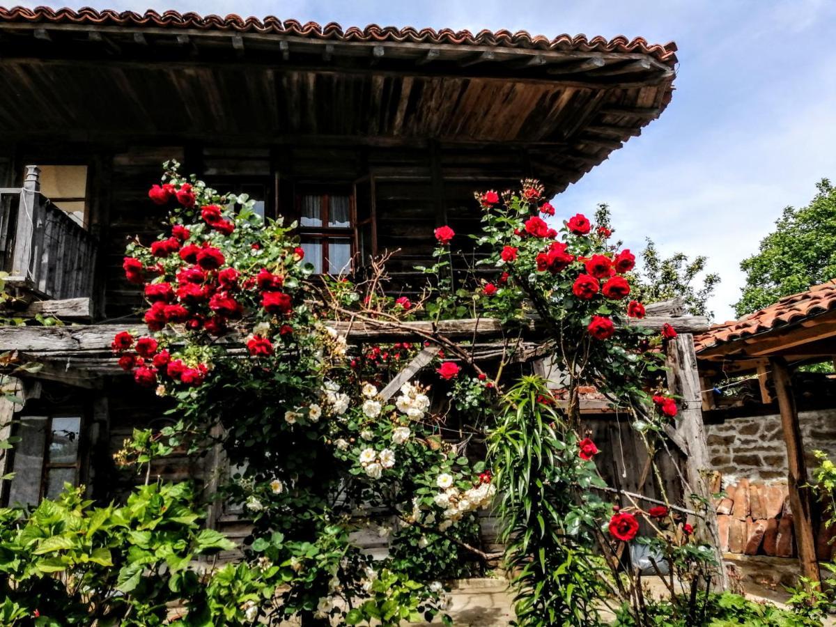 Къщата На Художника Hotel Zheravna Exterior photo